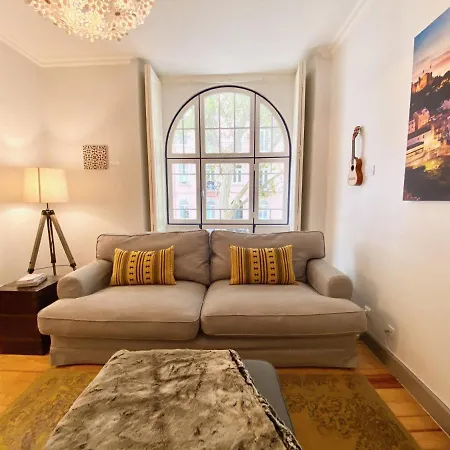 Luxury Vintage Apartment By Myplaceforyou, At The City Centre Next To Marques De Pombal-2