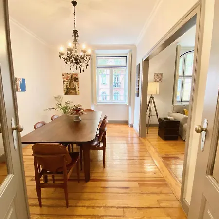 Luxury Vintage Apartment By Myplaceforyou, At The City Centre Next To Marques De Pombal-2